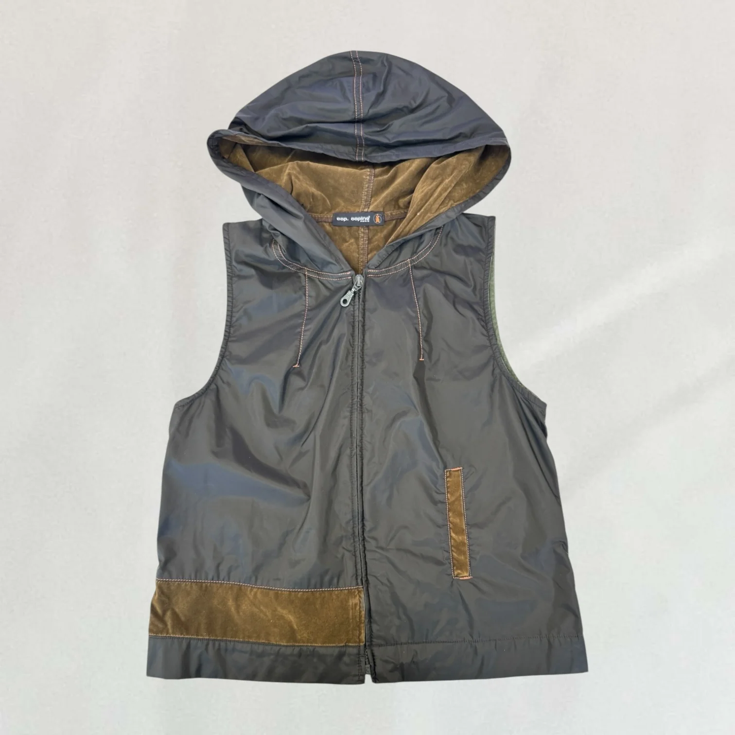 Cop Copine hooded vest - Image 3