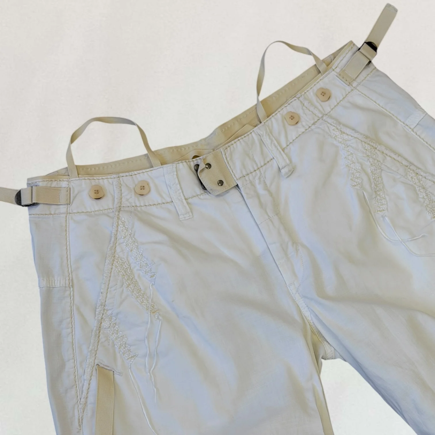 Marithé + François Girbaud capris - Image 4