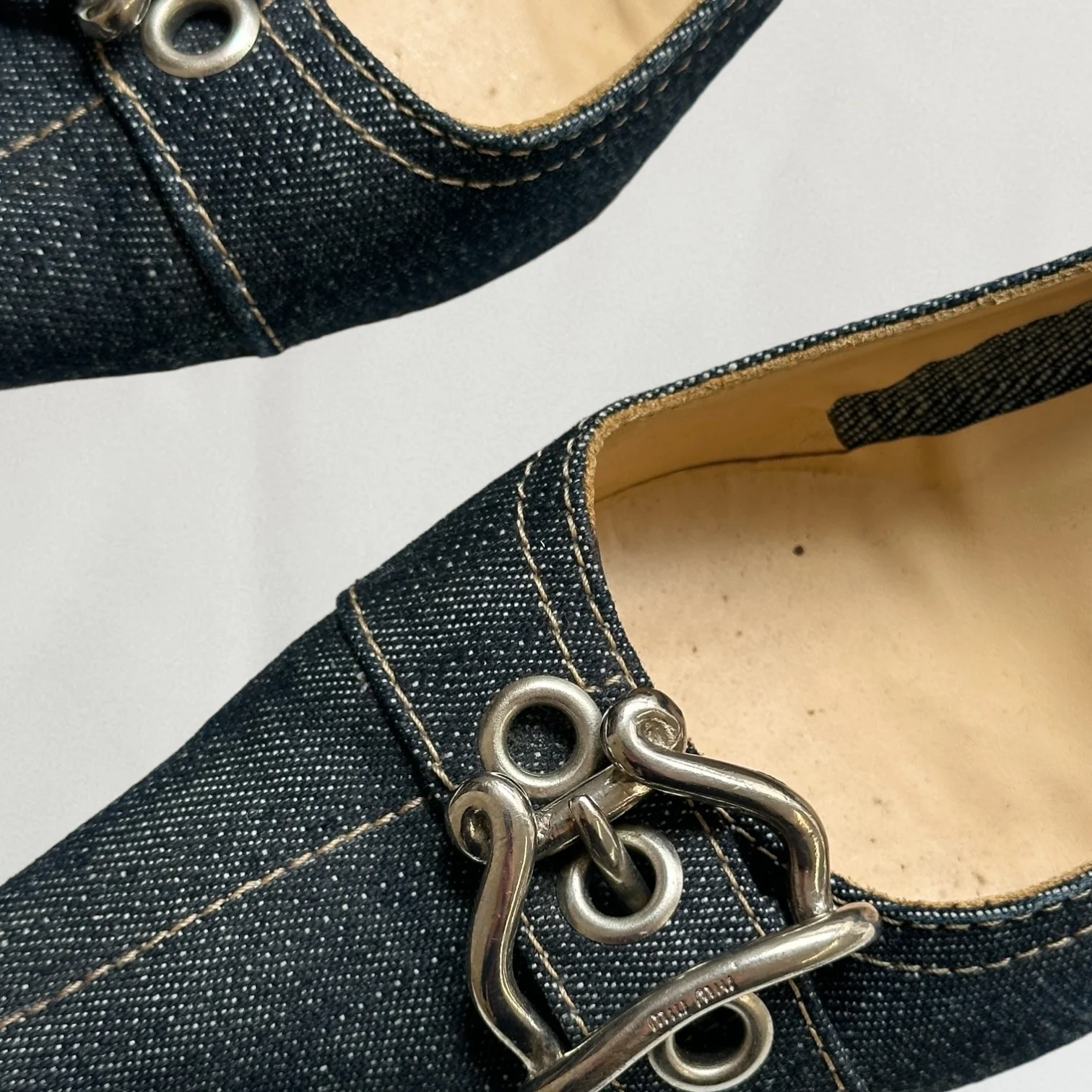 Miu Miu kitten heels with buckle detail - Image 6