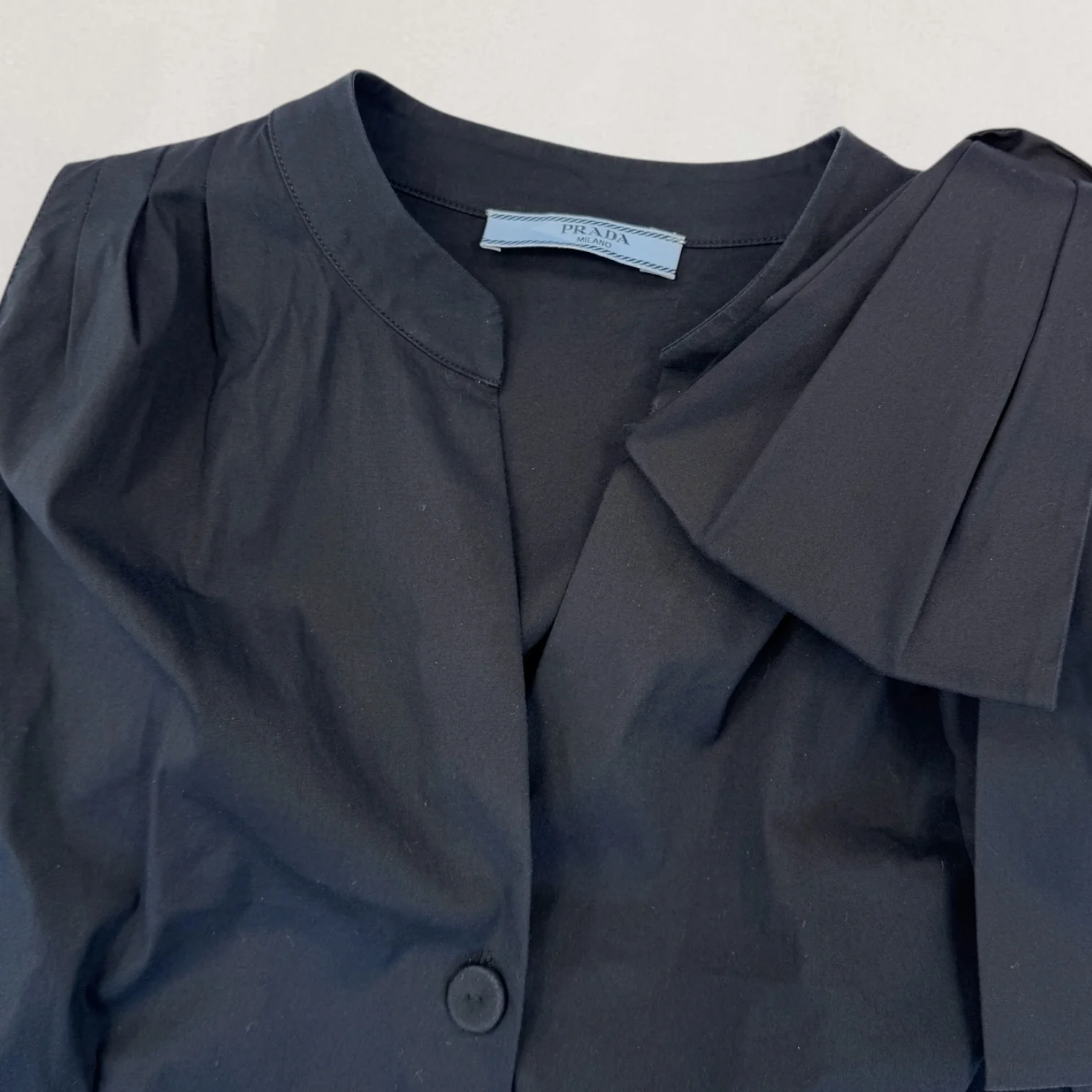Prada bow vest - Image 4